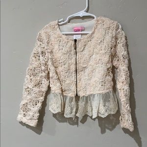 Lipstick girls size 4 top